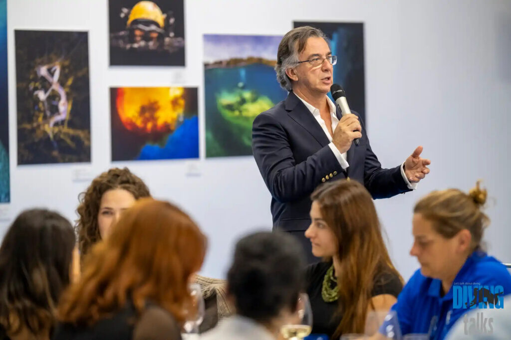 Diving Talks  press release