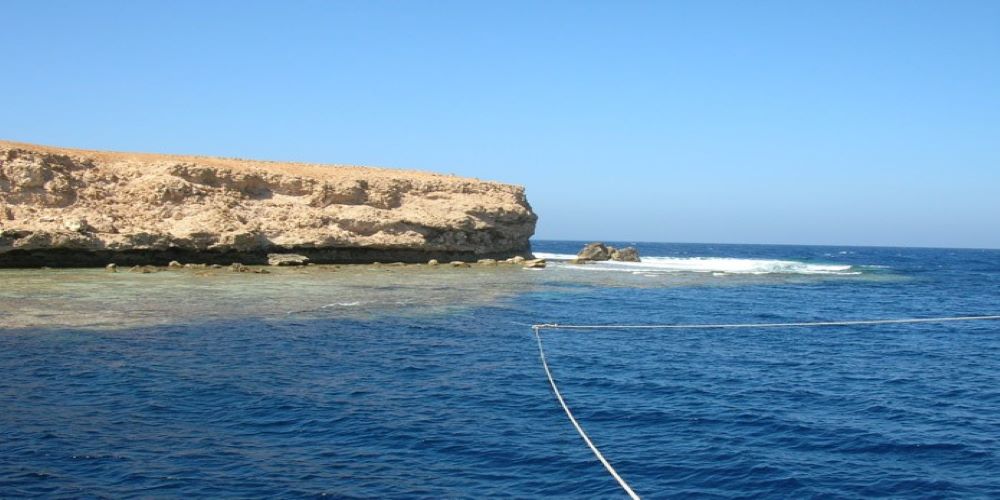 Rocky Island 01