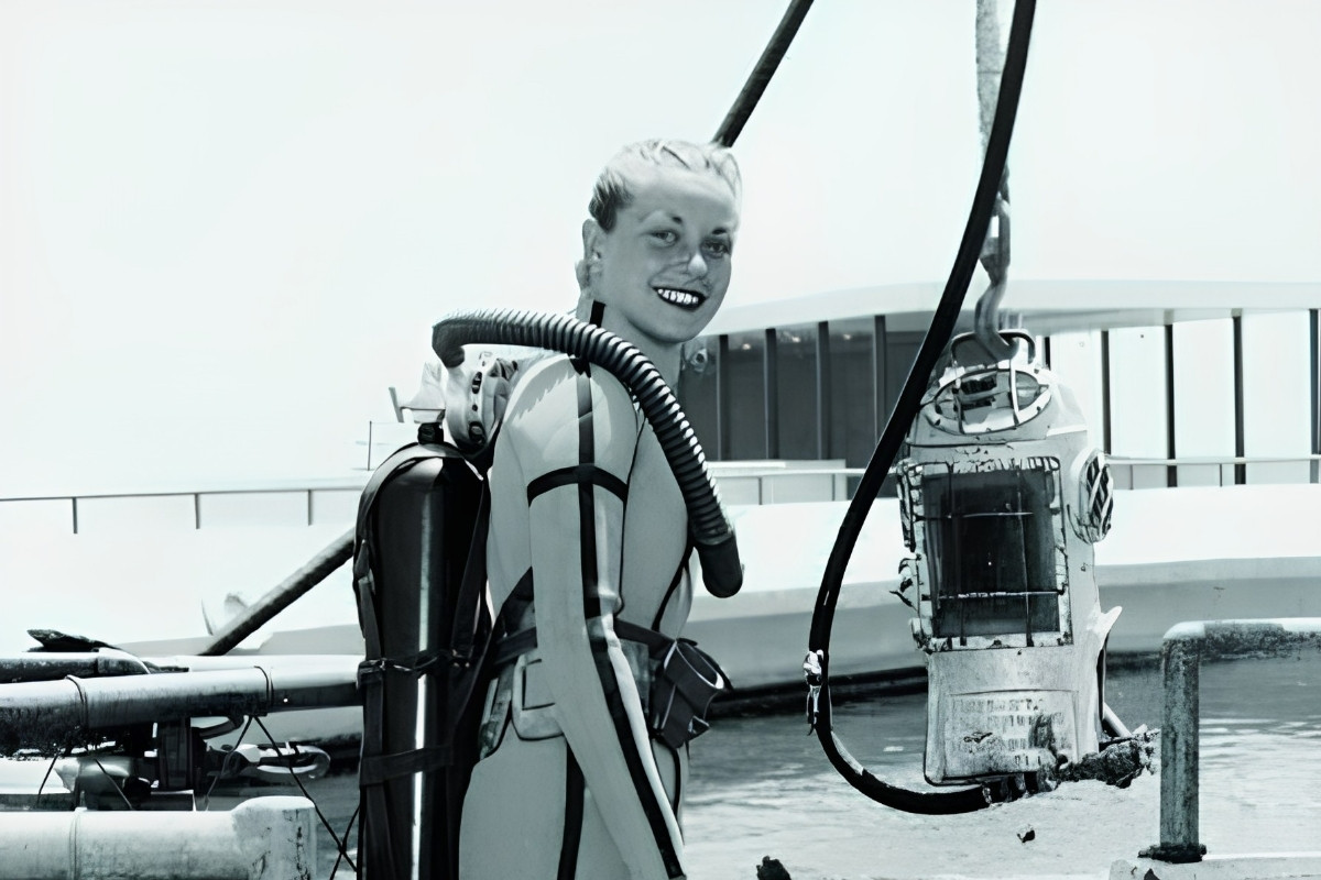 Zale Parry, the “First Lady of Diving,” Dies at 92